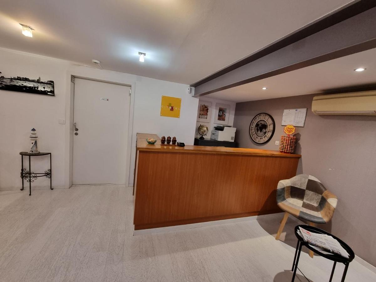 Cit'Hotel Les Atlantes Медис Экстерьер фото